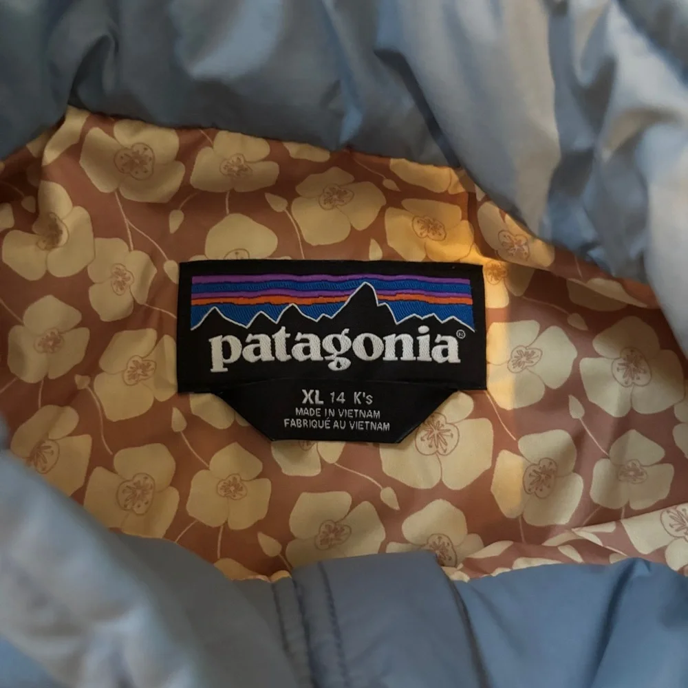 Patagonia Kids XL 14 Light Blue Quilted Jacket